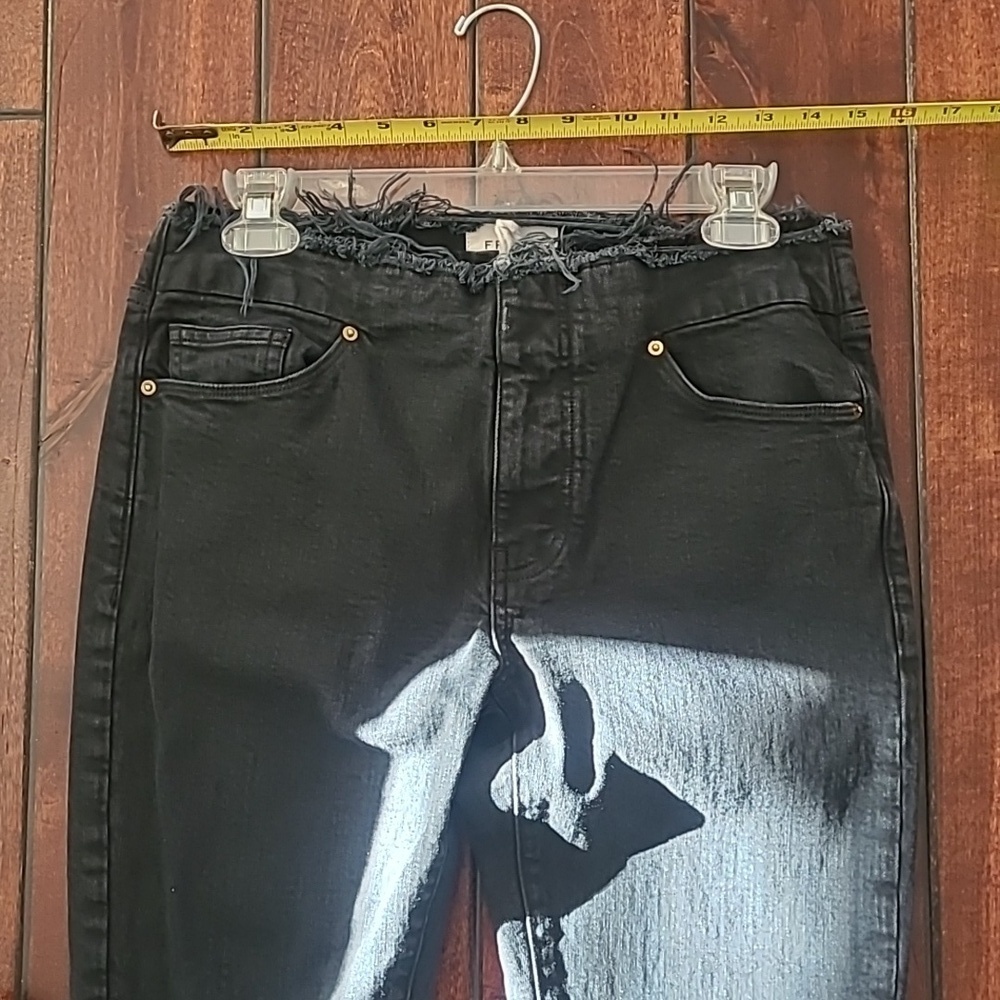 Frame Film Noir Distressed Black Frayed Waist Fromt Slit Jeans Size 27 - Picture 8 of 10